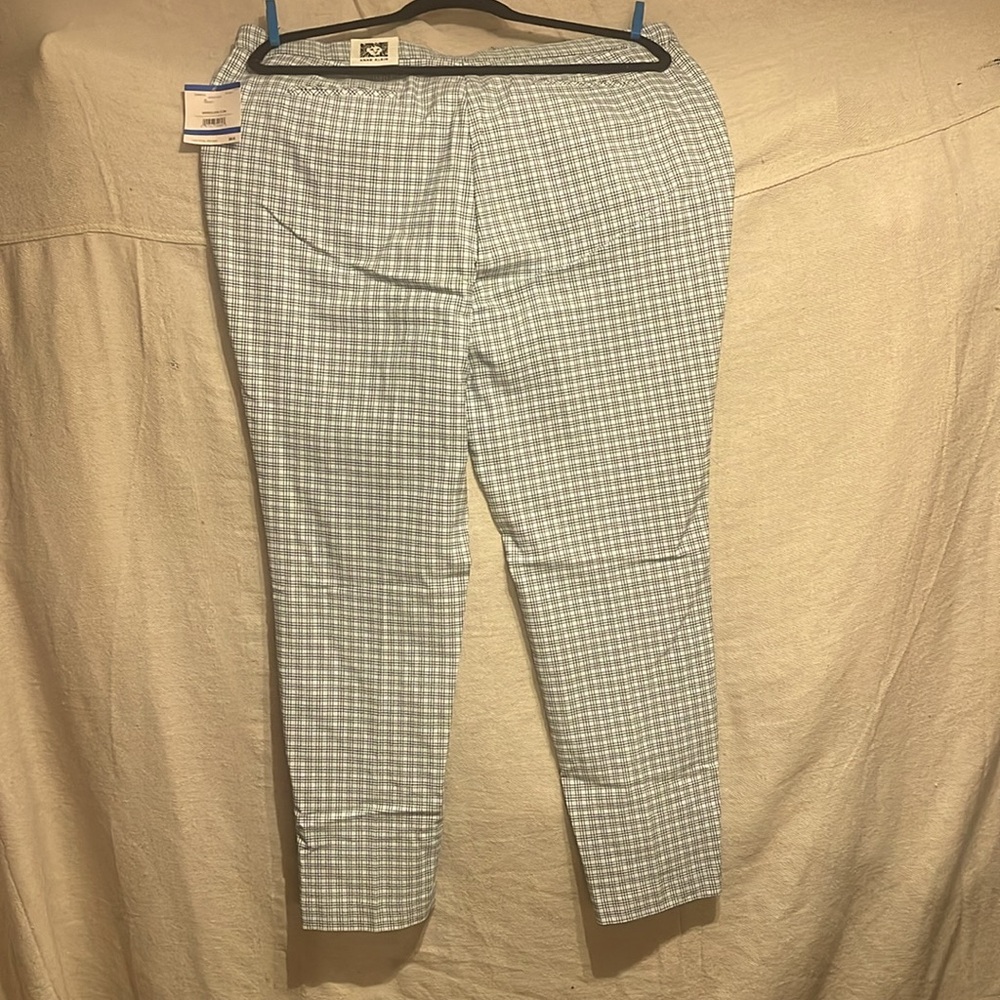 Pants - Picture 2 of 5